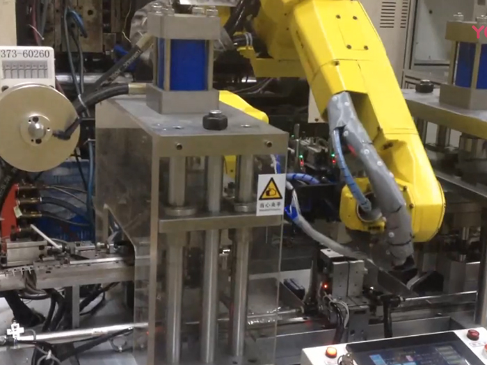 工业机器人注塑嵌件埋入自动化